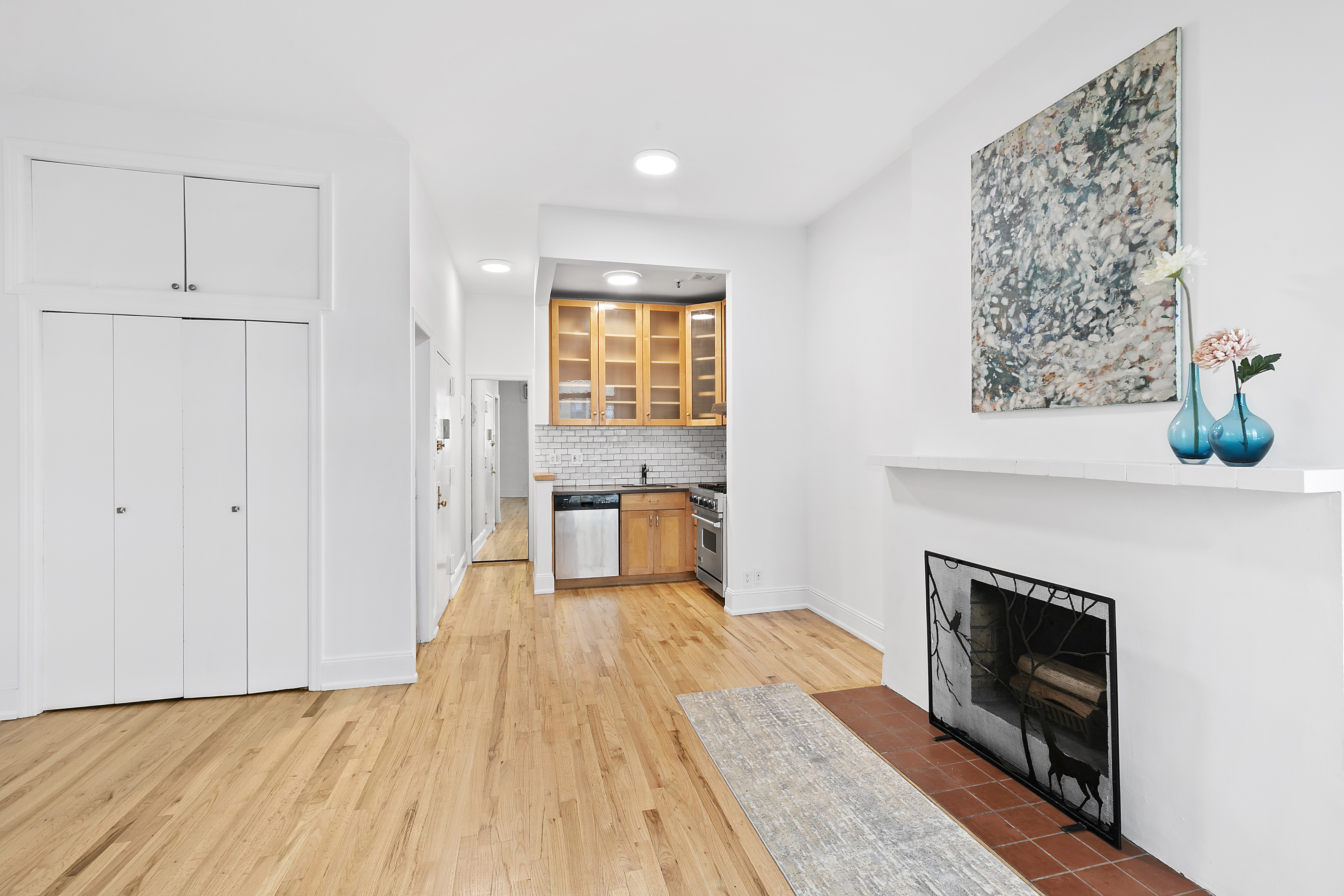 149 West 85th Street, Unit 6 Manhattan, NY 10024 - Photo 3 of 8