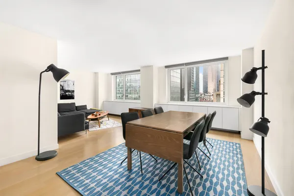 $1,800,000 | 301 West 53rd Street, Unit 19F | Hell's Kitchen