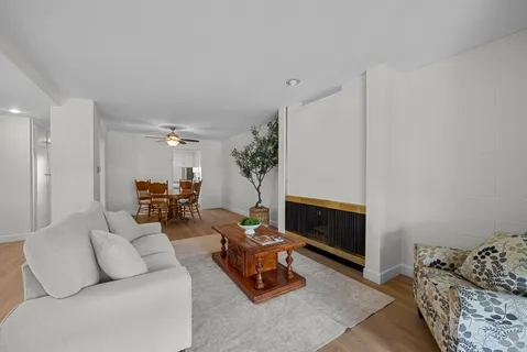 $455,000 | 18915 Circle Of Friends, Newhall, CA 91321
