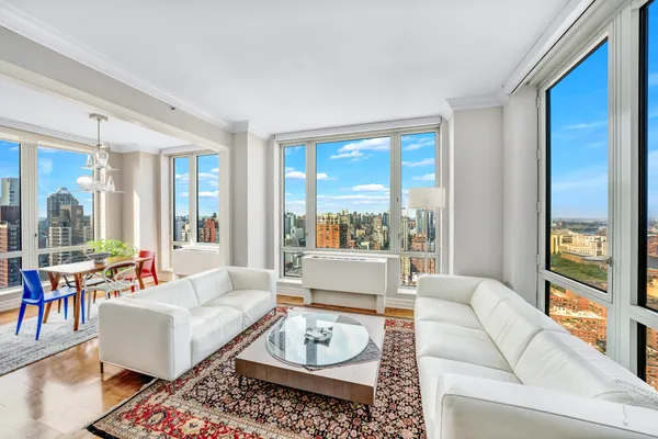 $15,000 | 401 East 60th Street, Unit 33C | Lenox Hill