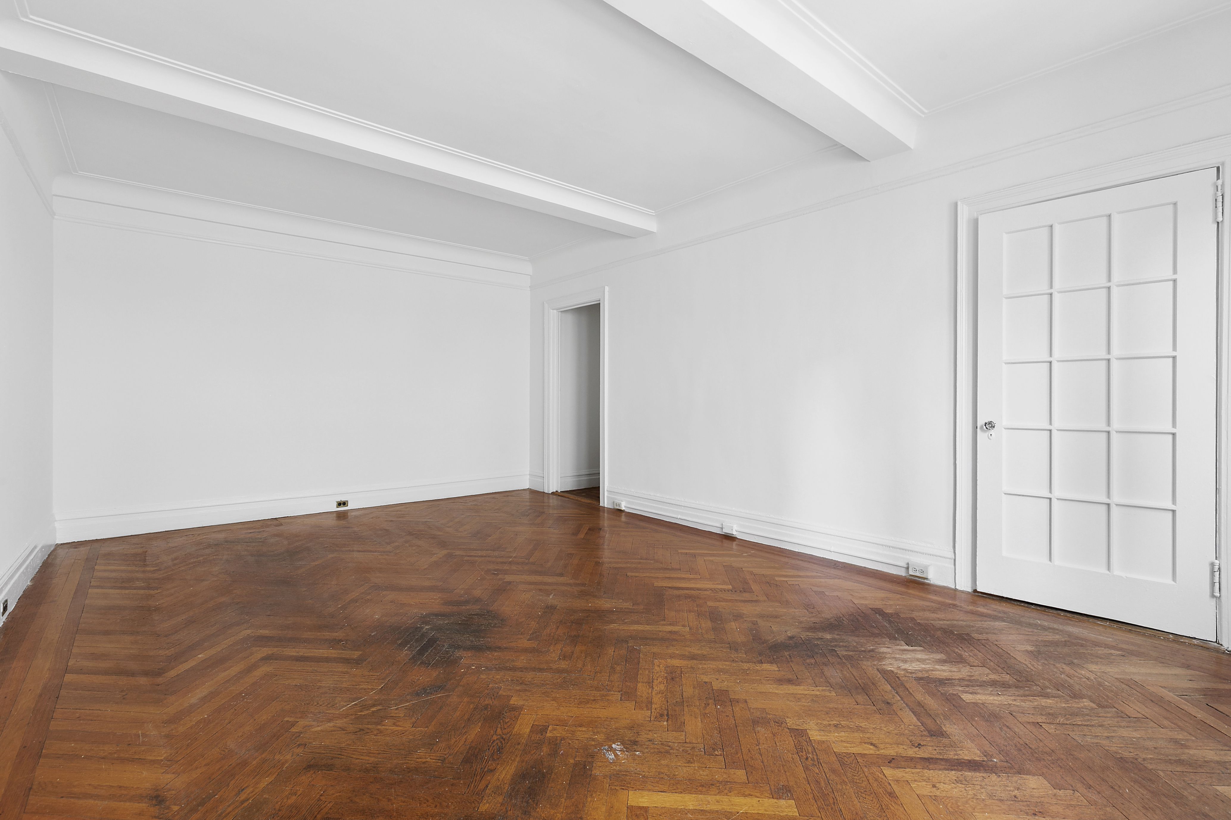 250 West 94th Street, Unit 8J Manhattan, NY 10025 - Photo 4 of 19 a view of an empty room