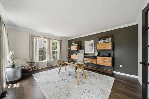 $725,000 | 220 Foxburg Drive, Pittsburgh, PA 15205