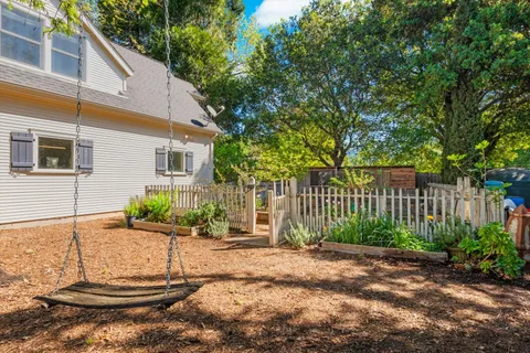 $3,050,000 | 4011 East 3rd Avenue, Napa, CA 94558