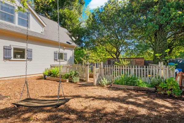 $3,050,000 | 4011 East 3rd Avenue, Napa, CA 94558