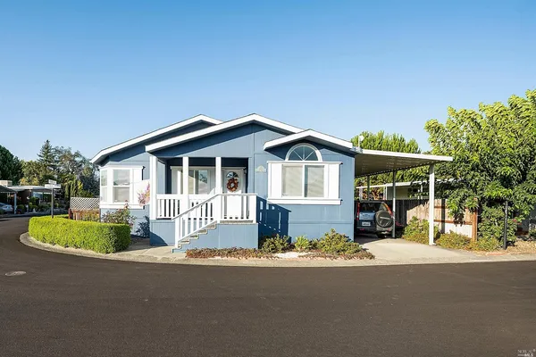 $295,000 | 600 Colonial Park Drive, Unit 600, Santa Rosa, CA 95403