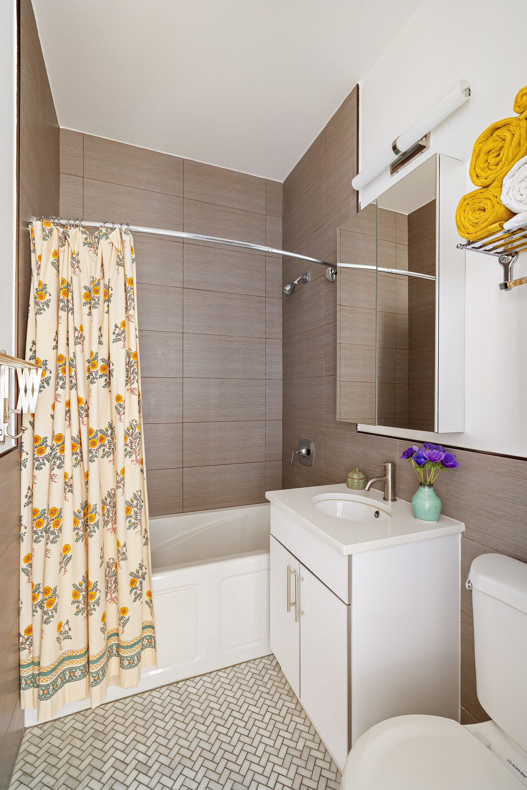 309 East Houston Street, Unit 6B Manhattan, NY 10002 - Photo 9 of 10