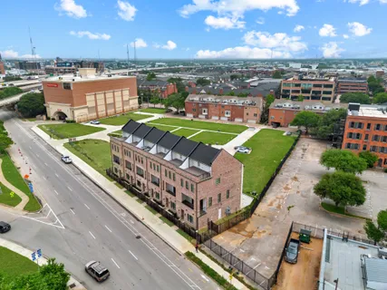 $794,900 | 2401 Canton Street, Unit 1003, Dallas, TX 75201