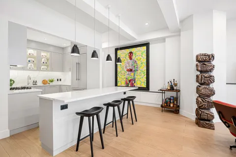 $2,975,000 | 233 West 26th Street, Unit 7E | Chelsea