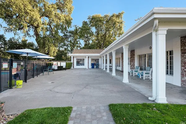 $295,000 | 600 Colonial Park Drive, Unit 600, Santa Rosa, CA 95403