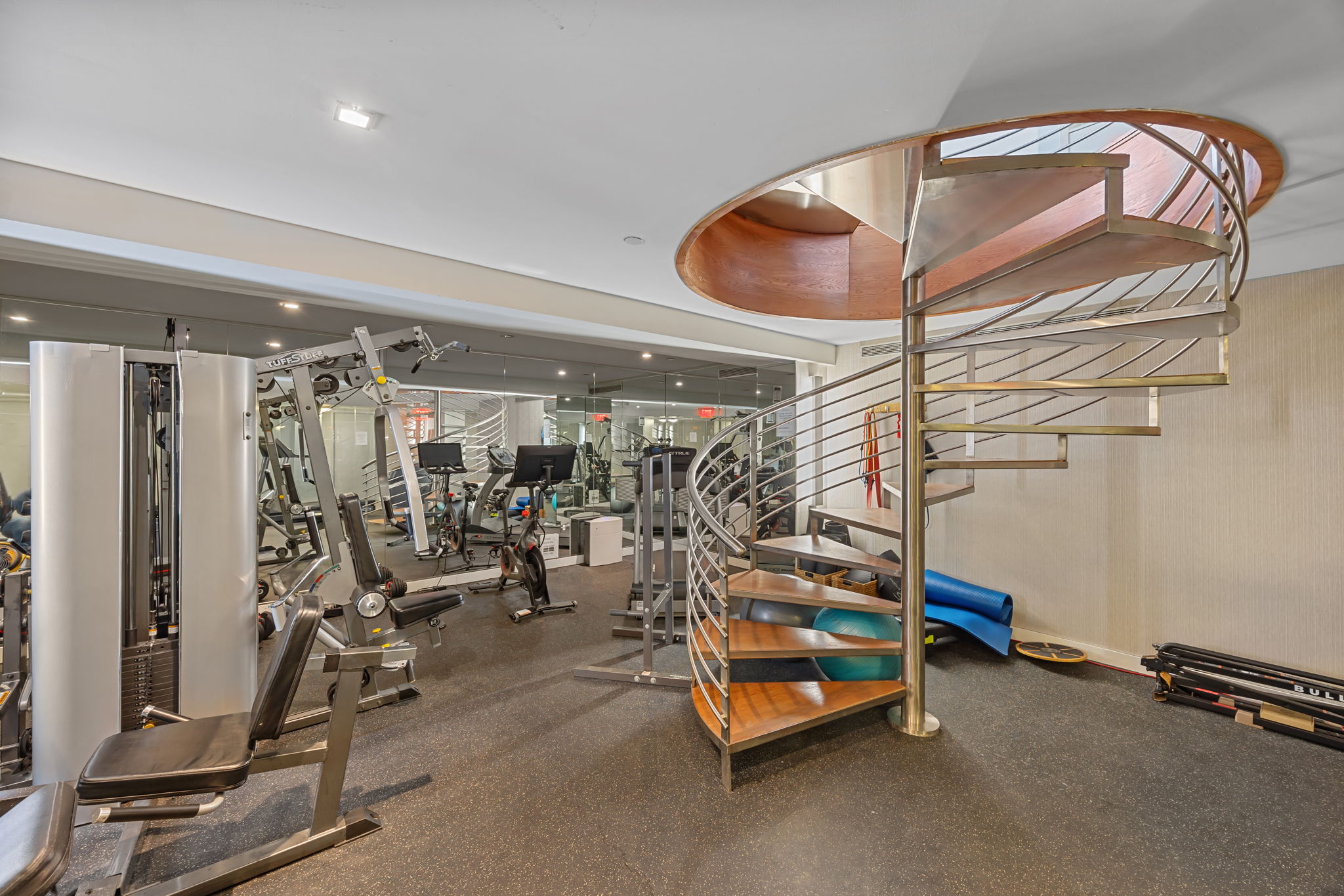 161 North 4th Street, Unit 1C Brooklyn, NY 11211 - Photo 9 of 10 a view of a room with gym equipment