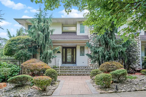 $2,300,000 | 165 Swaim Avenue | Huguenot