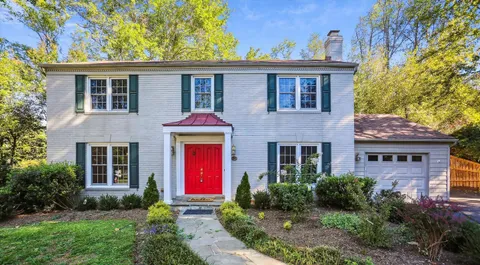 $1,025,000 | 6 Starlight Court, Potomac, MD 20854