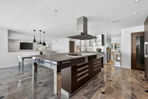 $3,199,000 | 48 Westwood Court, Woodbury, NY 11797