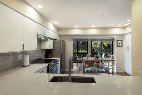 $655,000 | 1479 Landings Circle, Unit 41, Sarasota, FL 34231