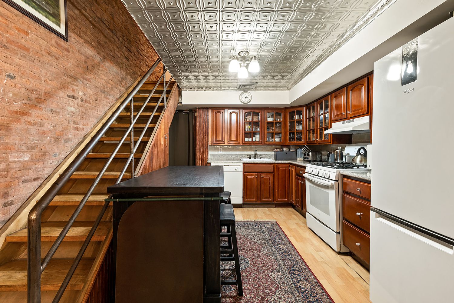 449 1/2 Hudson Street Manhattan, NY 10014 - Photo 13 of 19