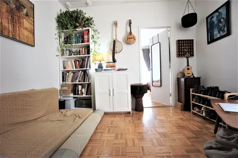 $2,875 | 330 West 43rd Street, Unit 15 | Hell's Kitchen