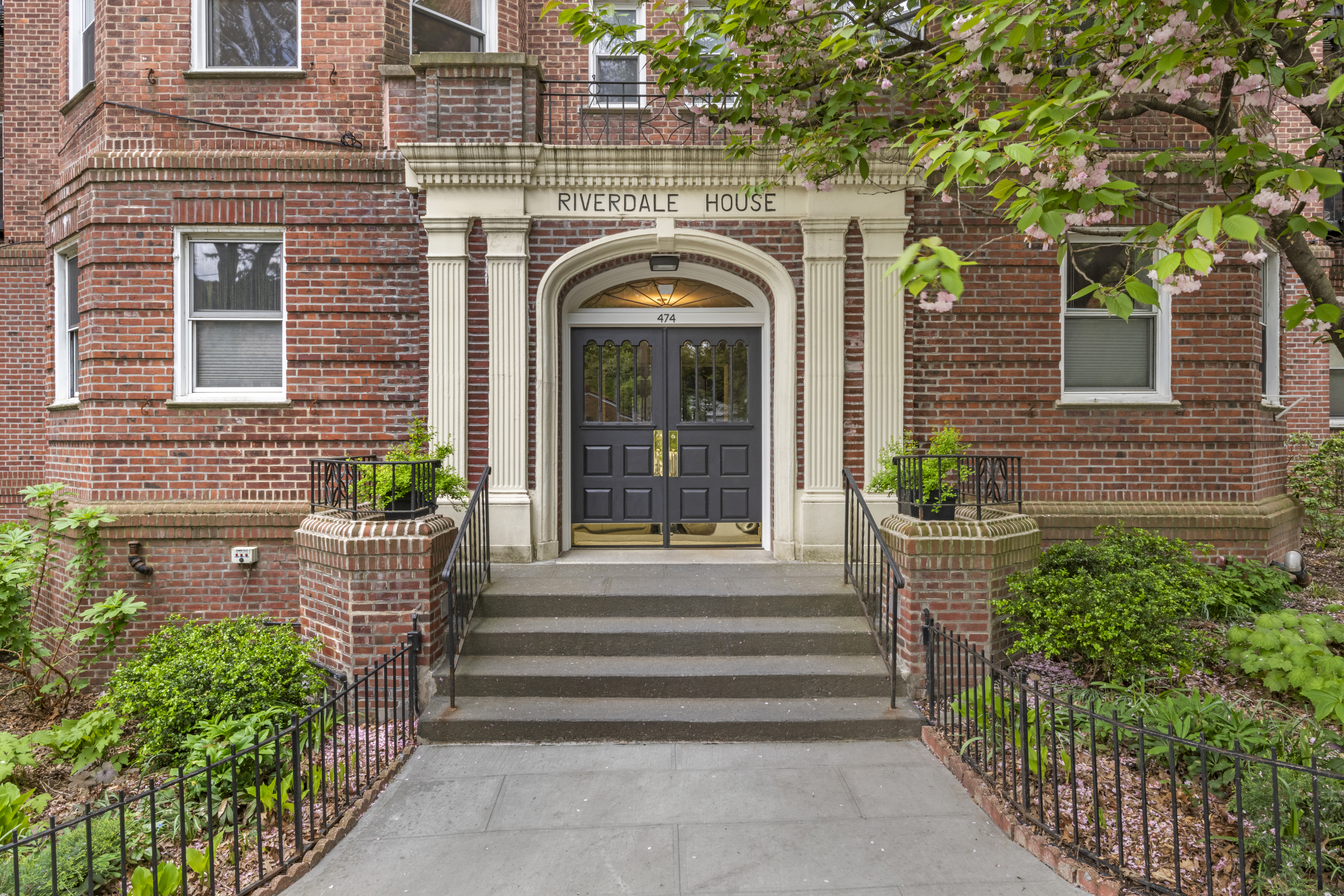 474 West 238th Street, Unit 4I Bronx, NY 10463 - Photo 16 of 20