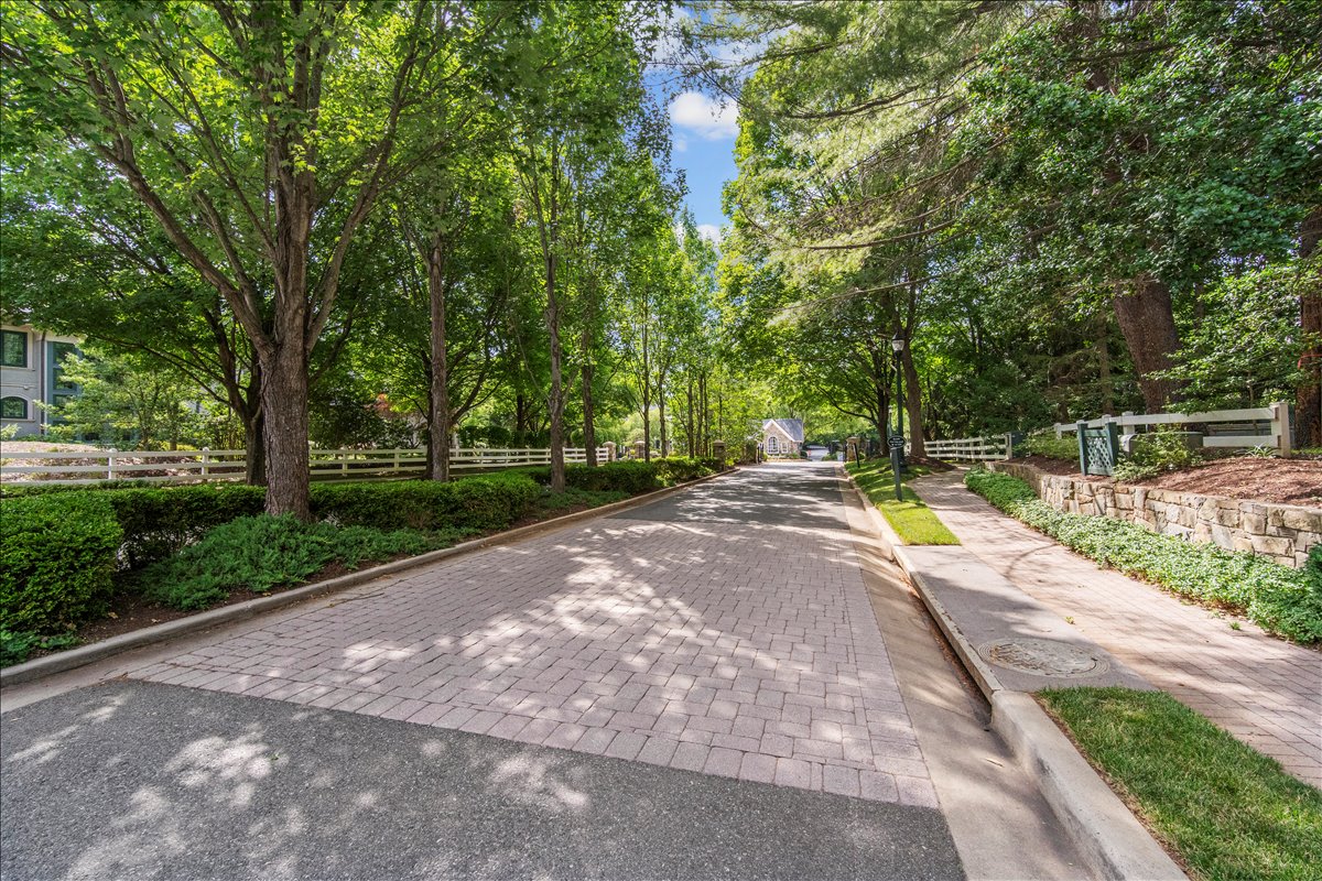 8413 Rapley Ridge Lane Potomac, MD 20854 - Photo 72 of 83