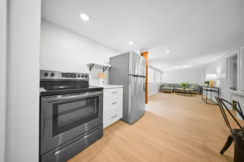 $3,000,000 | 1775 Lusitana Street, Honolulu, HI 96813