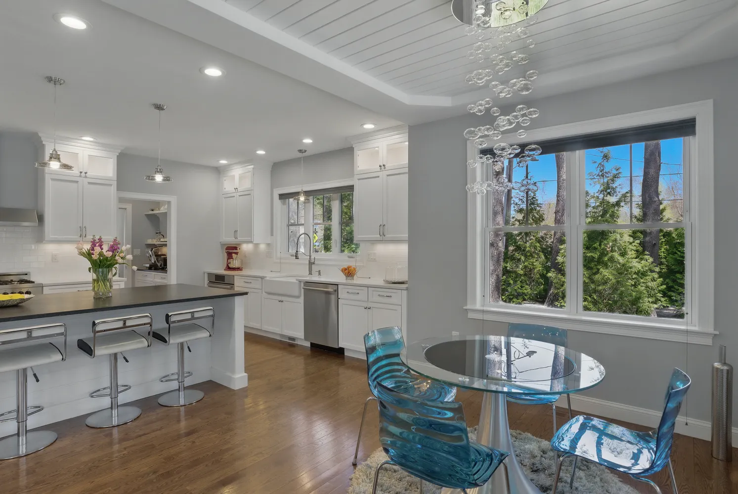 Contact Agent | 186 Concord Road, Bedford, MA 01730