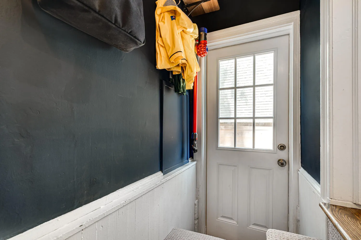 $1,050,000 | 2708 Holly Street, Alexandria, VA 22305
