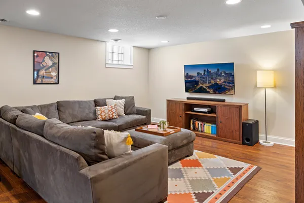 $899,900 | 5137 Vincent Avenue South, Minneapolis, MN 55410