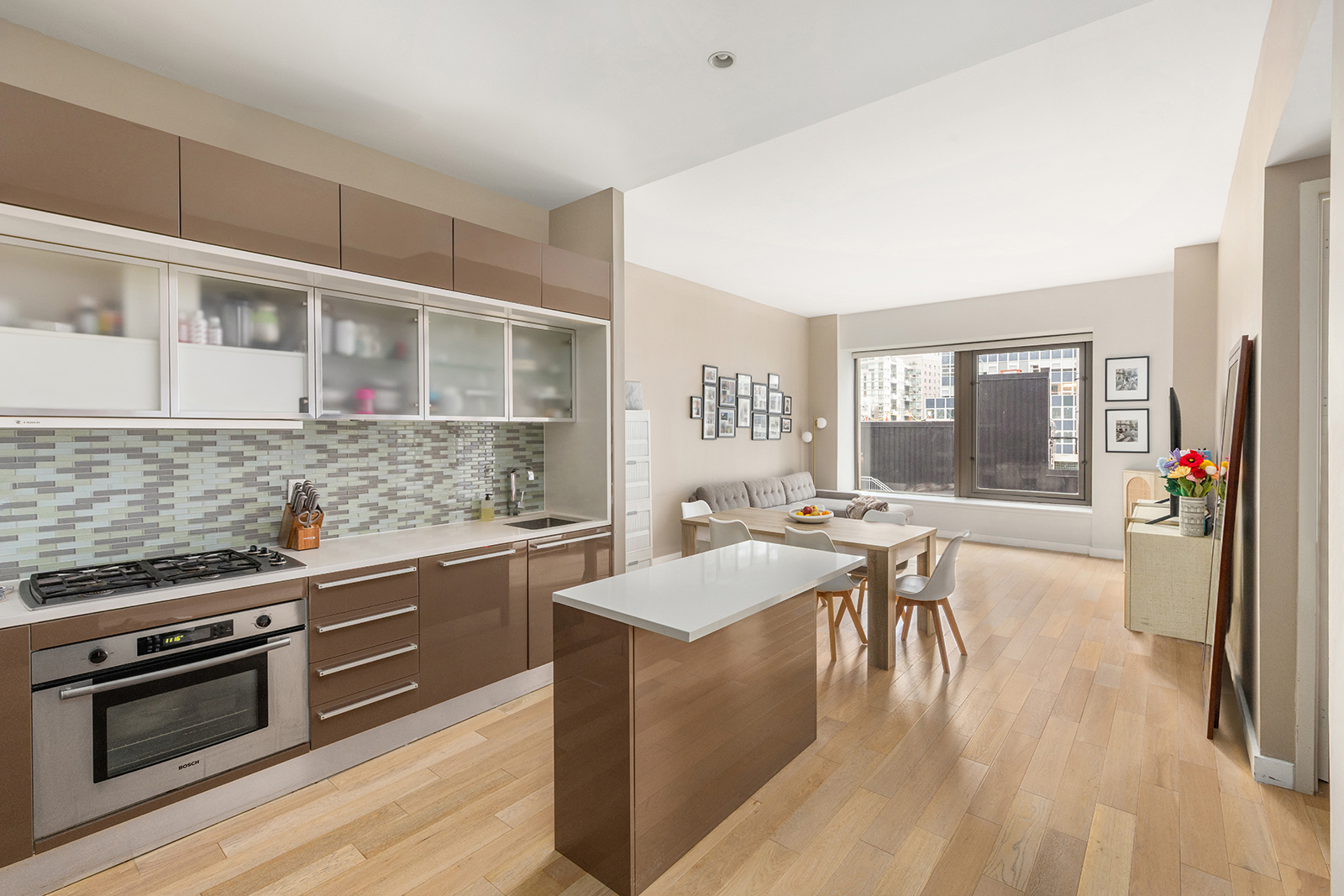 75 Wall Street, Unit 19N Manhattan, NY 10005 - Photo 4 of 6