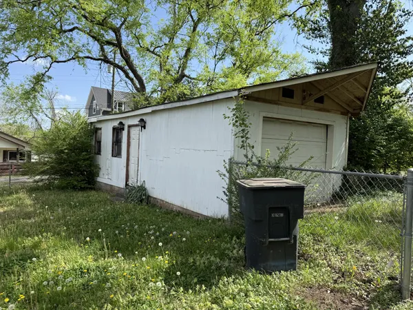 $325,000 | 5804 Leslie Avenue, Nashville, TN 37209