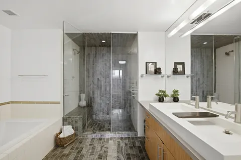 $2,600,000 | 135 West 4th Street, Unit 2W | Greenwich Village