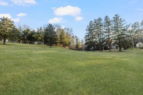 $1,495,000 | 555 Great Road, Lincoln, RI 02865