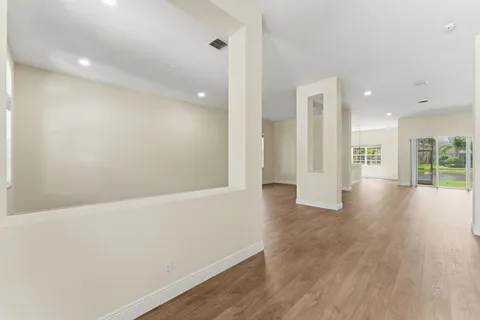 $1,100,000 | 1112 Skylark Drive, Weston, FL 33327