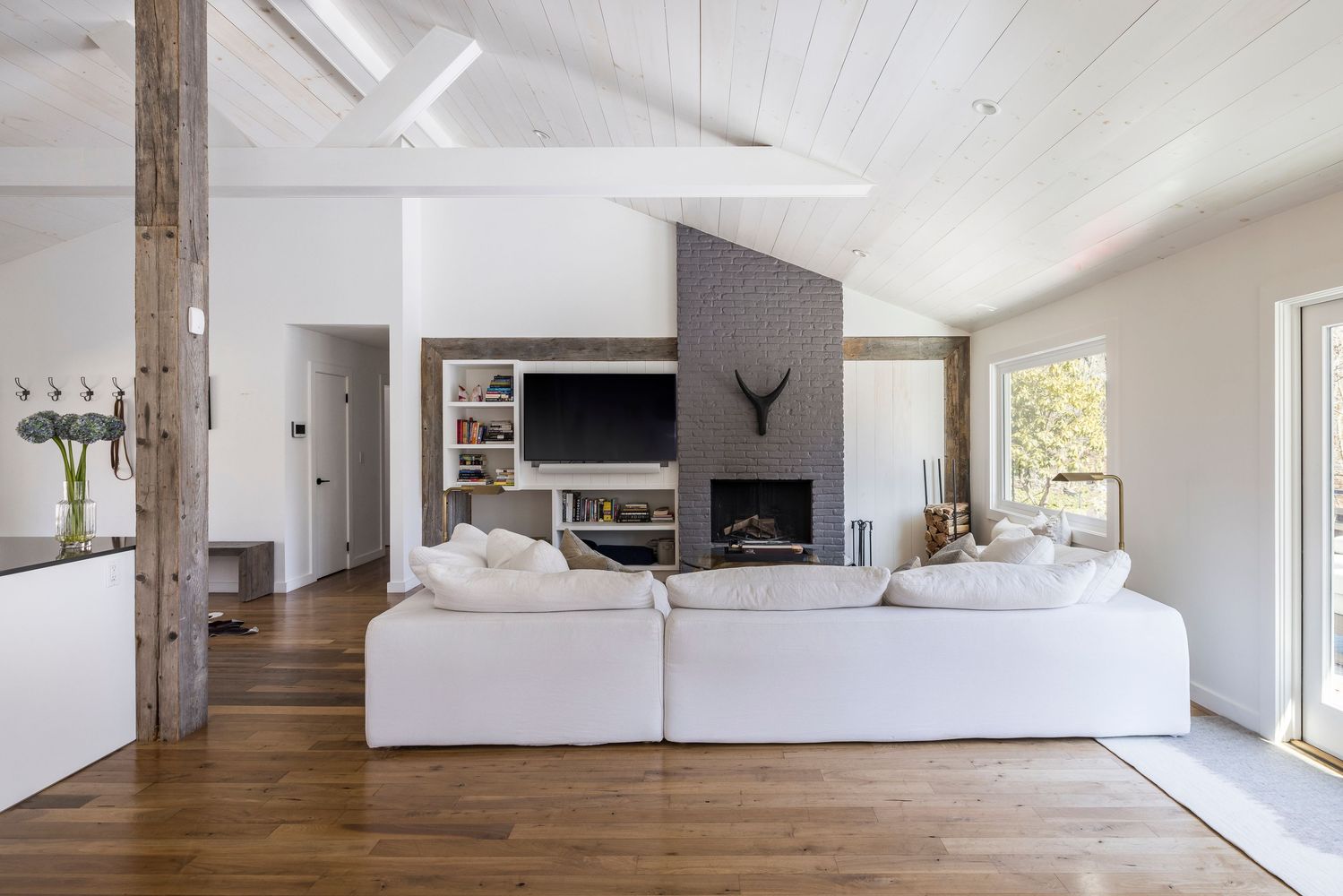 64 Alewive Brook Road East Hampton, NY 11937 - Photo 10 of 24