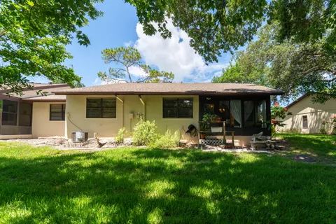 $240,000 | 2917 Fig Court, Unit 2, Palm Harbor, FL 34684