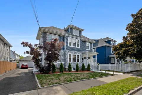 $1,399,999 | 204 Eastern Avenue, Lynn, MA 01902
