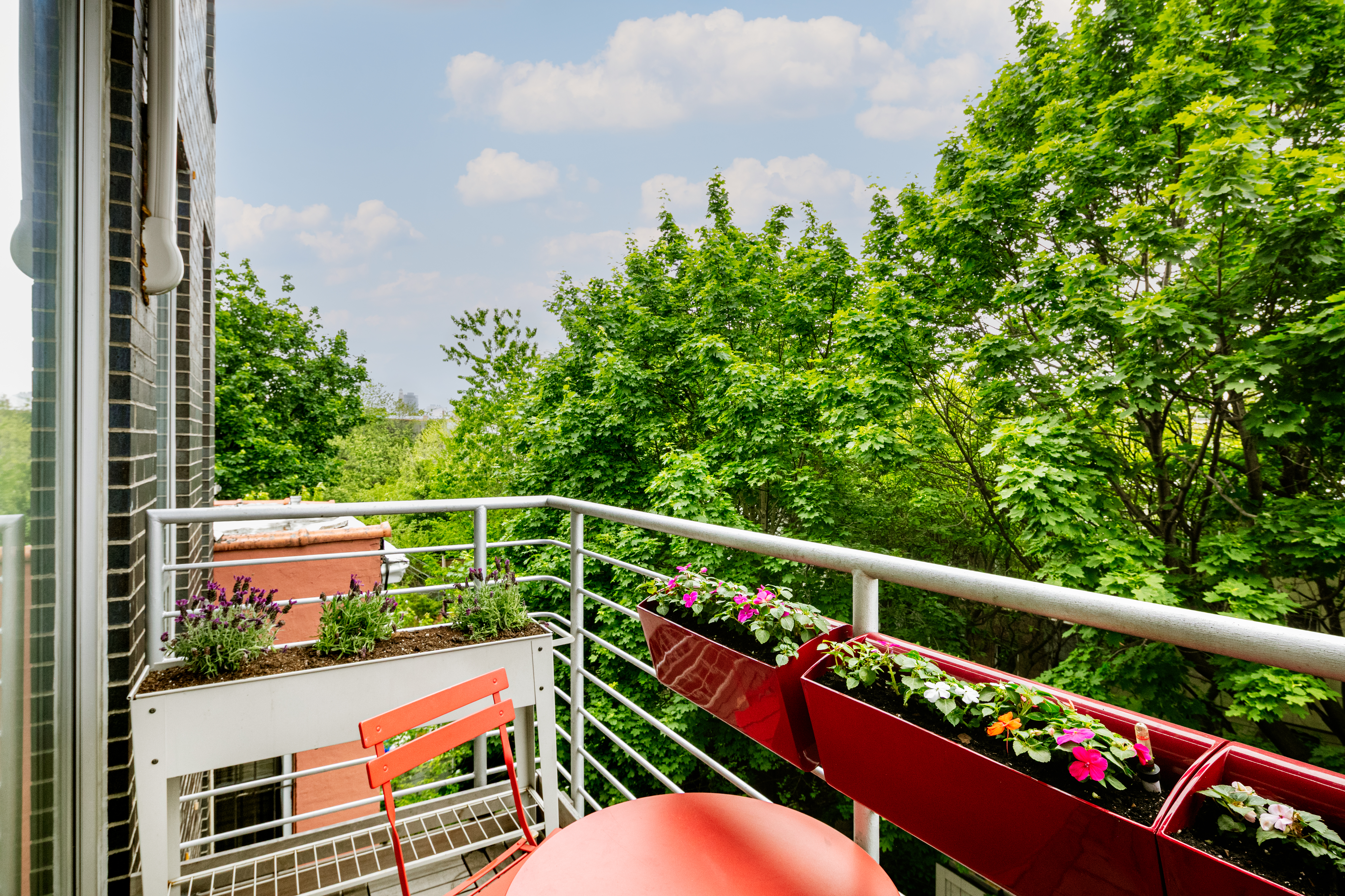 111 Monroe Street, Unit 4B Brooklyn, NY 11216 - Photo 2 of 8