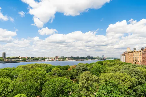 $2,800,000 | 67 Riverside Drive, Unit 2AD | Upper West Side