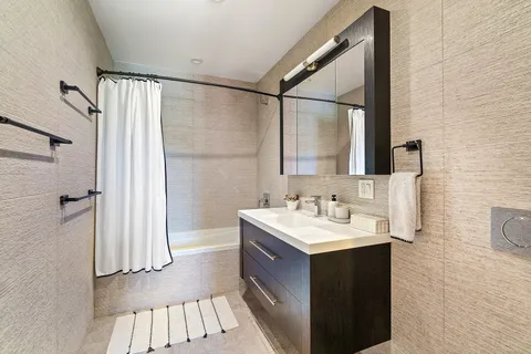 $1,265,000 | 695 6th Avenue, Unit 2L | Greenwood Heights