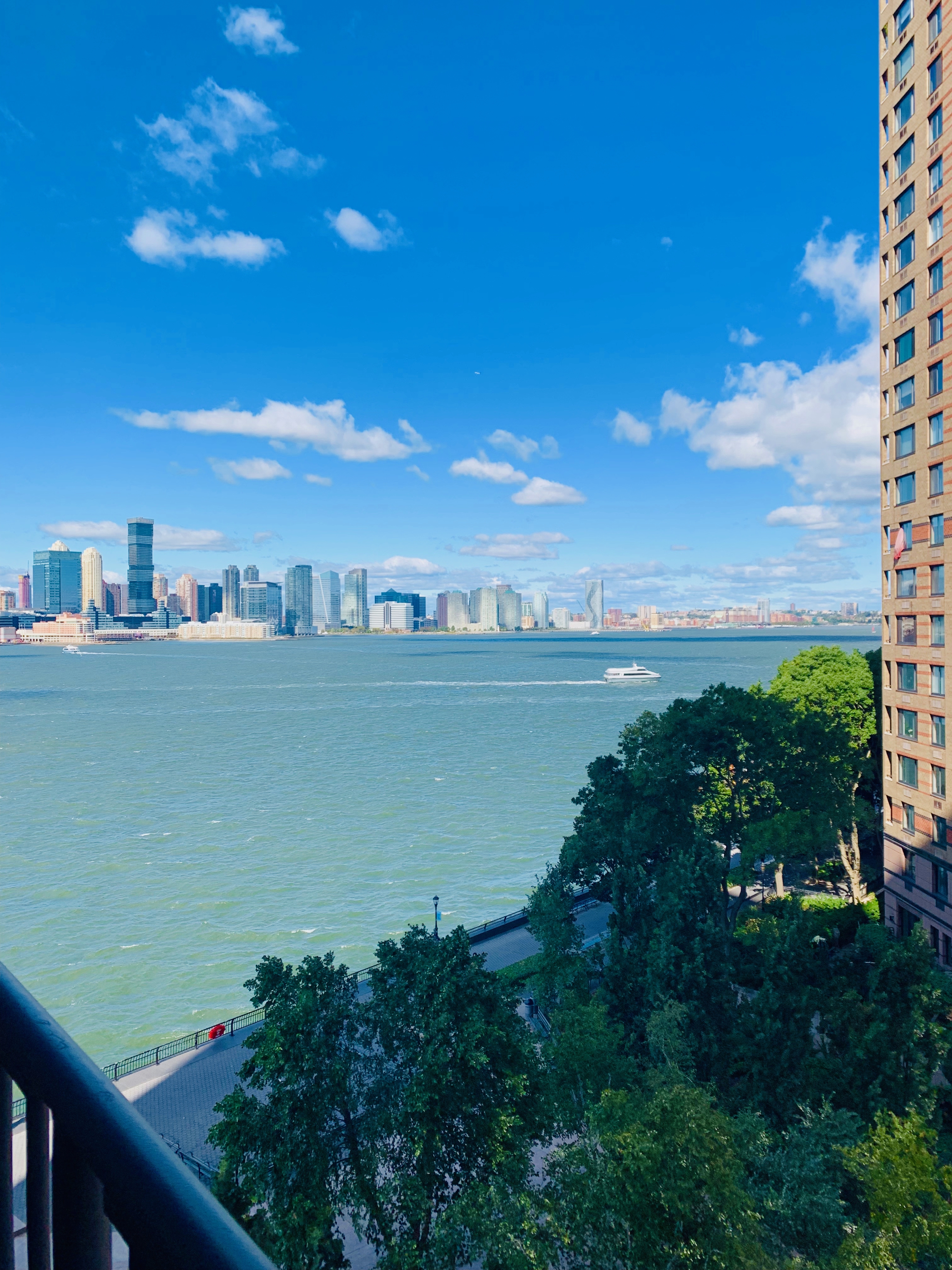 380 Rector Place, Unit 7B Manhattan, NY 10280 - Photo 2 of 13