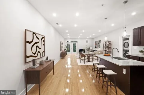 $599,000 | 610 Newton Place Northwest, Unit 4, Washington, DC 20010