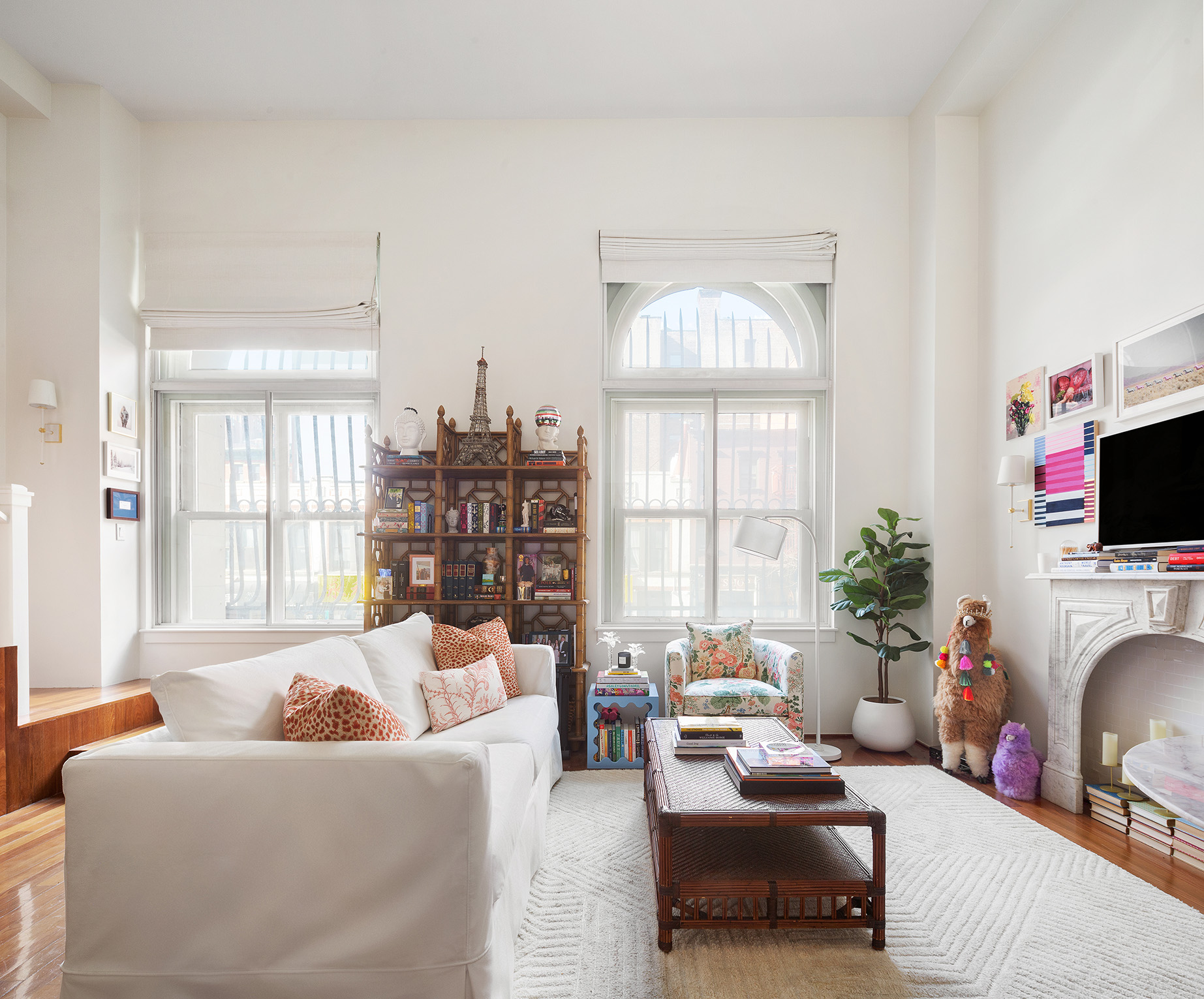 240 Centre Street, Unit 2D Manhattan, NY 10013 - Photo 2 of 12