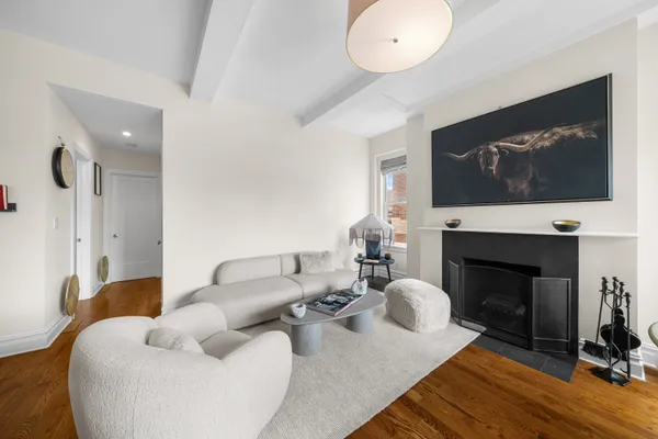 $2,500,000 | 25 5th Avenue, Unit 12F | Greenwich Village