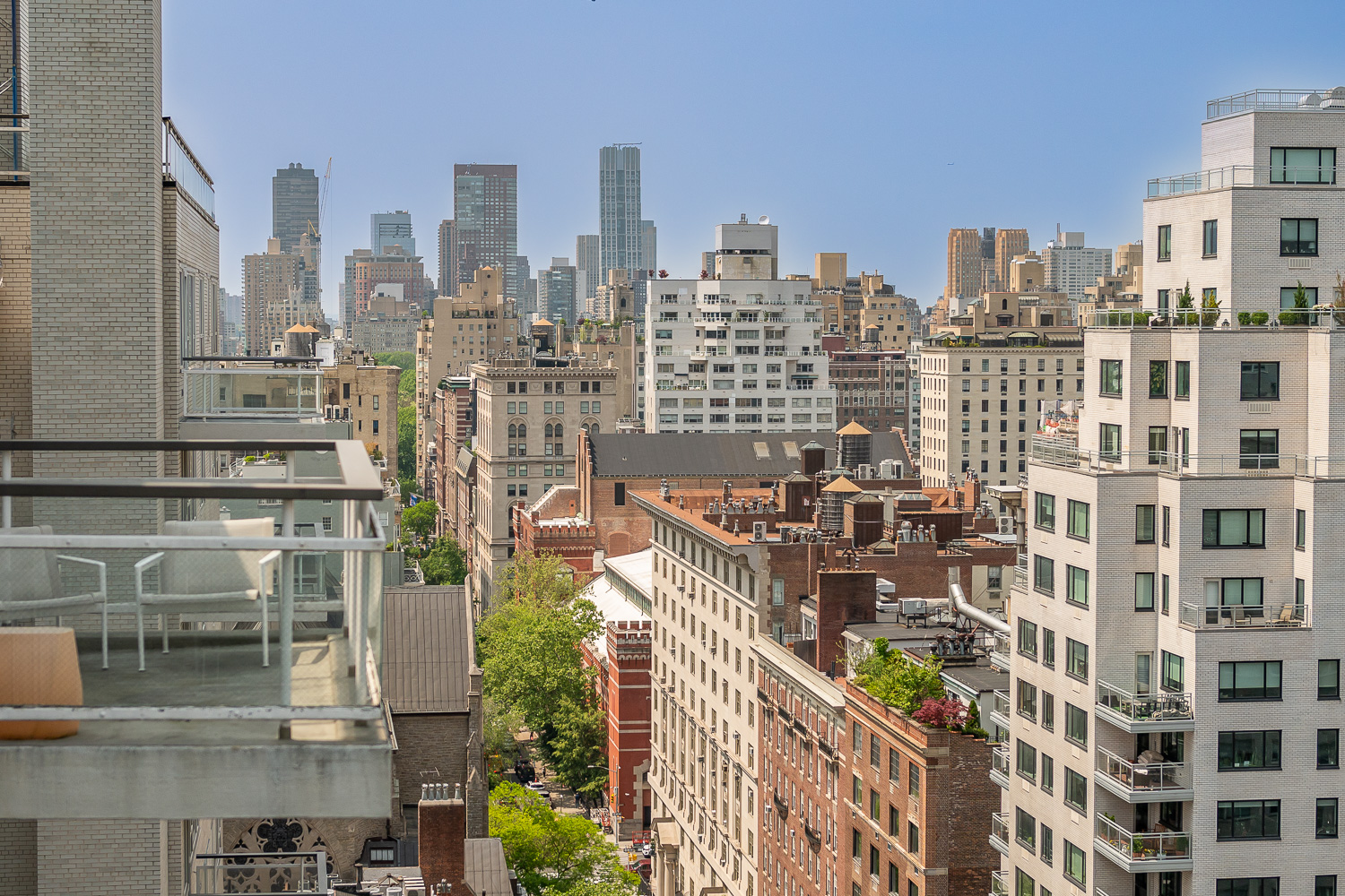 200 East 66th Street, Unit PH2002 Manhattan, NY 10065 - Photo 8 of 10