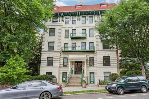 $900,000 | 2627 Adams Mill Road Northwest, Unit 108, Washington, DC 20009