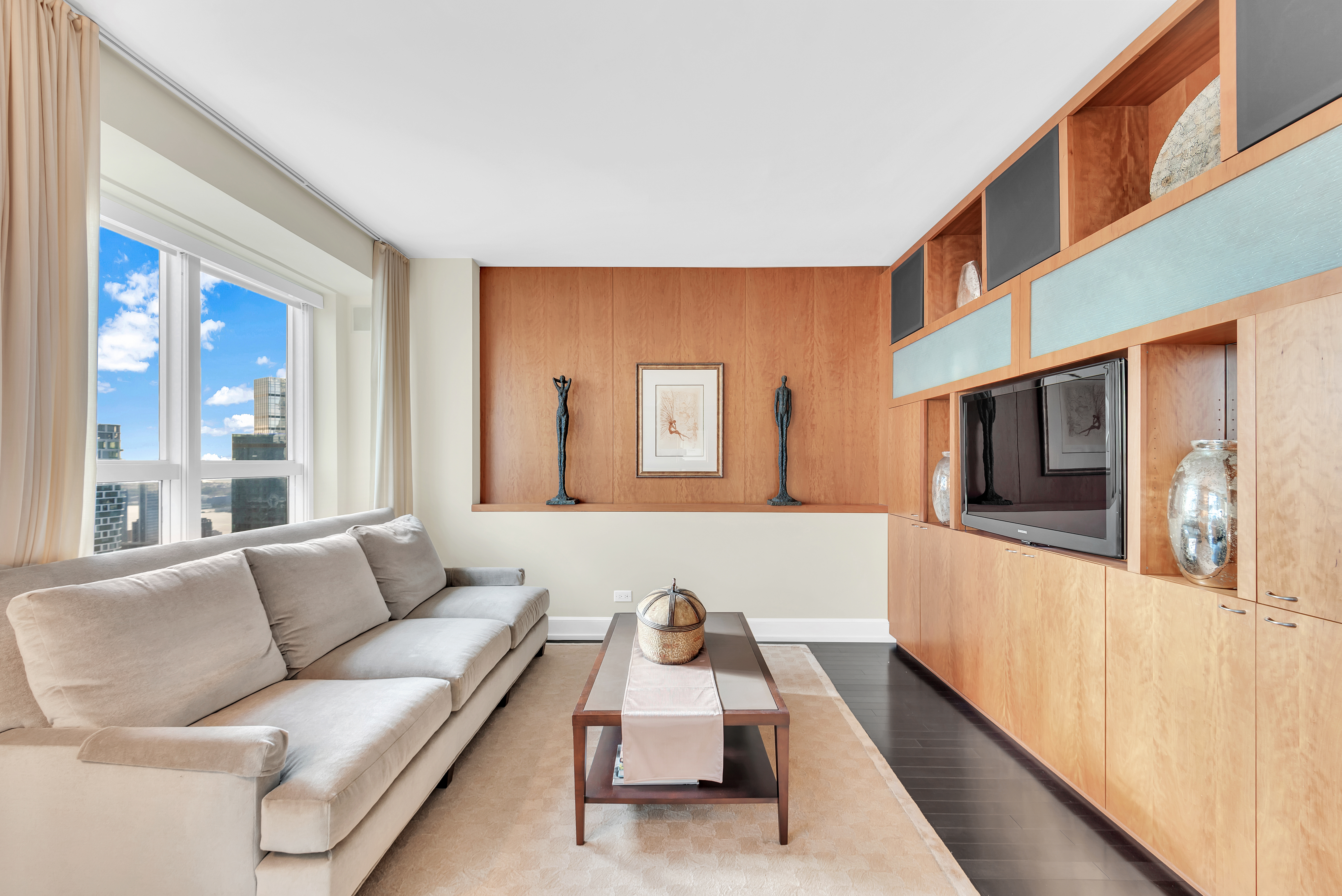 146 West 57th Street, Unit 75DPLX Manhattan, NY 10019 - Photo 2 of 9