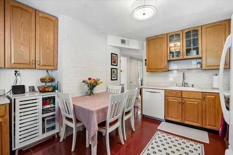 $565,000 | 905 Robin Road, Silver Spring, MD 20901