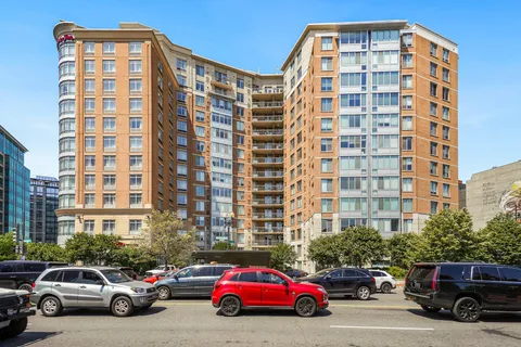 $525,000 | 555 Massachusetts Avenue Northwest, Unit 1419, Washington, DC 20001