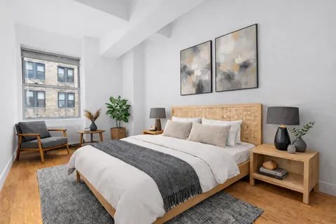 $890,000 | 99 John Street, Unit 819 | Financial District