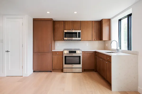 $6,995 | 168 Wythe Avenue, Unit 3B | Williamsburg