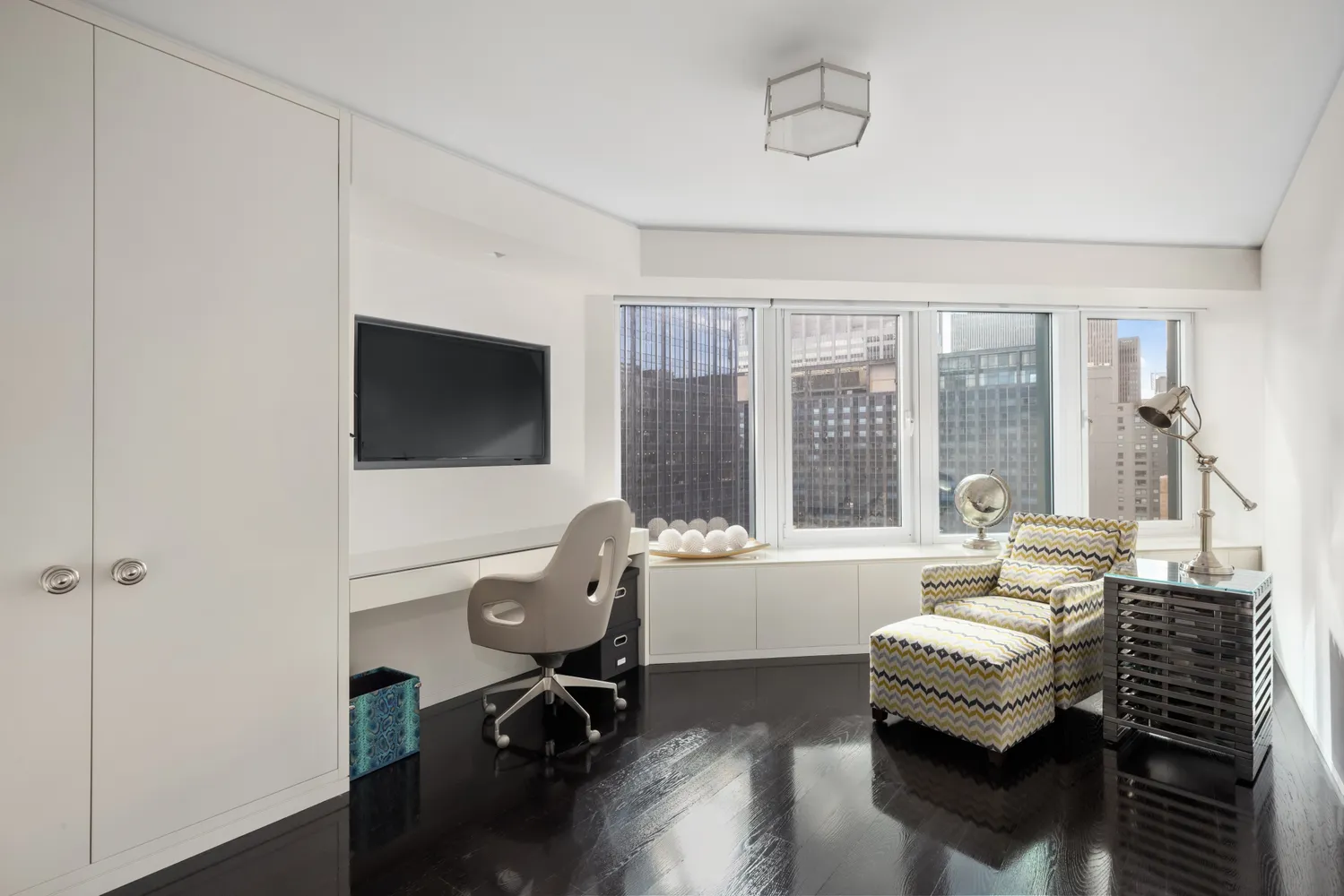 $4,995,000 | 150 West 56th Street, Unit 3901 | Theater District
