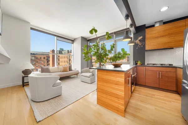 $4,950 | 11-24 31st Avenue, Unit 5A | Astoria